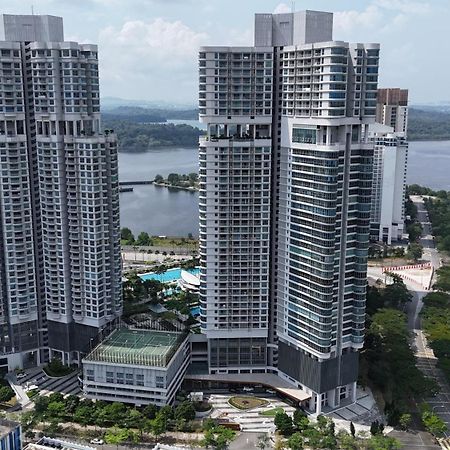 Teega Suites Puteriharbour By Wp Homestay Johor Bahru Zewnętrze zdjęcie